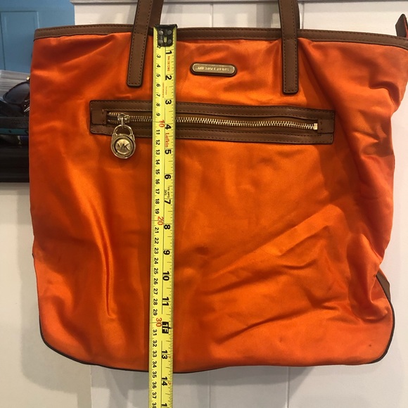 Michael Kors Kempton Tote Large - Picture 4 of 8